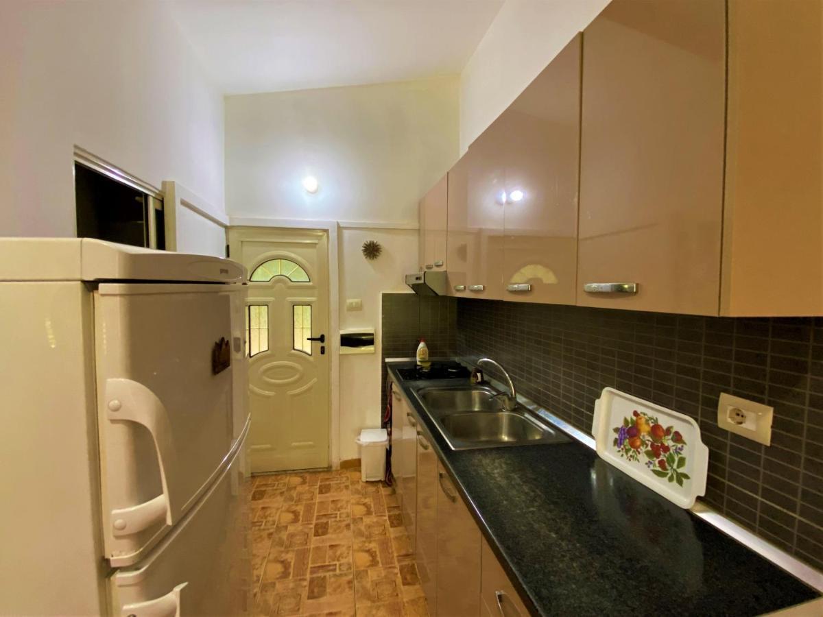 Ramo's Beachside Retreat - Cozy 2 Bedroom * Vlore